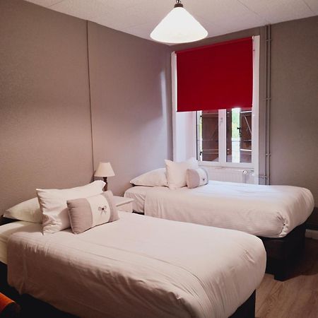 Logis Hotel Restaurant La Brasserie Treignac ภายนอก รูปภาพ