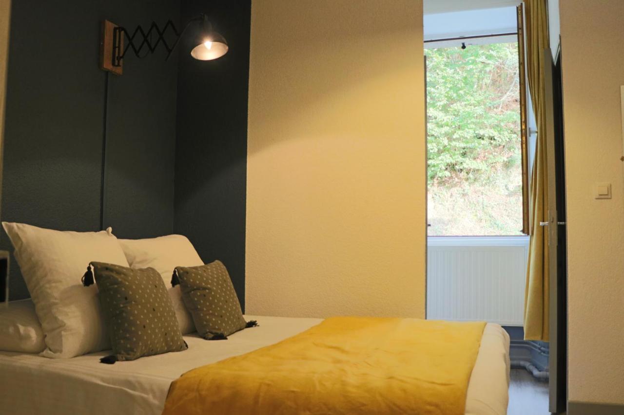 Logis Hotel Restaurant La Brasserie Treignac ภายนอก รูปภาพ