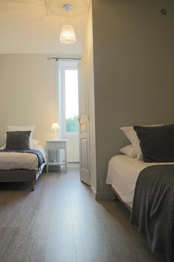Logis Hotel Restaurant La Brasserie Treignac ภายนอก รูปภาพ