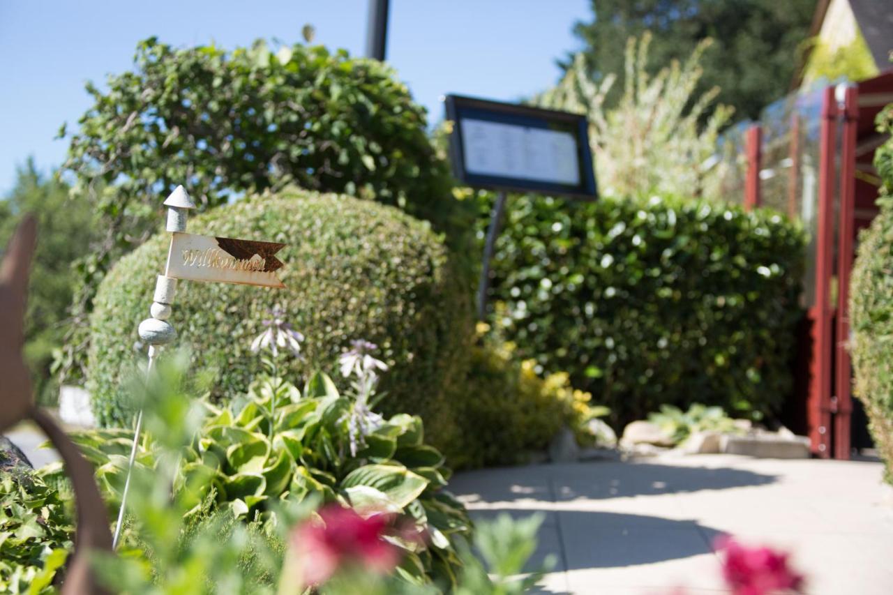 Logis Hotel Restaurant La Brasserie Treignac ภายนอก รูปภาพ